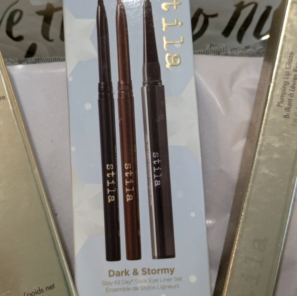 Stila Make Up Bundle 🔥 - Picture 10 of 12